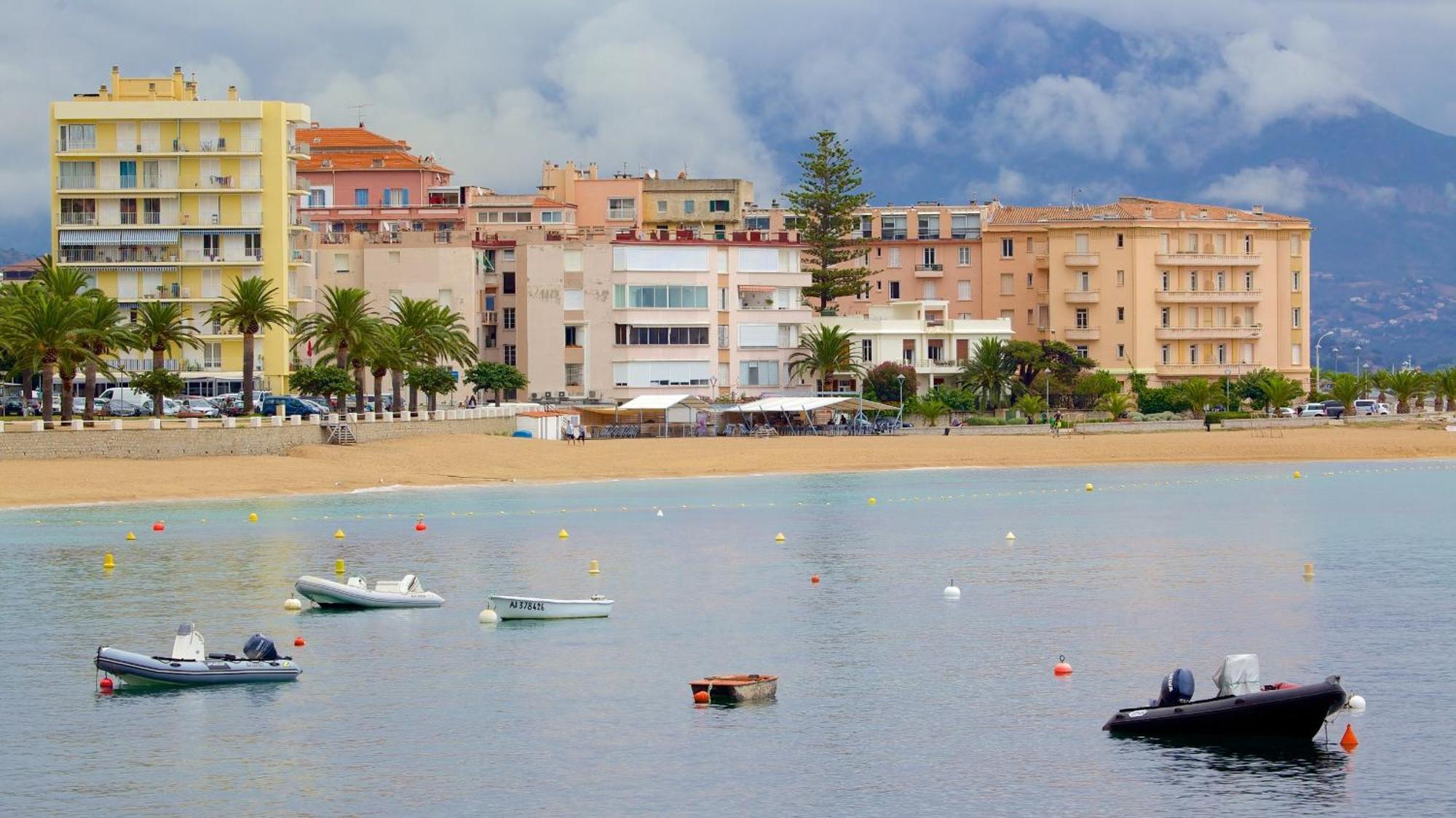 Beau Studio Proche Centre Ville Et Plage Ajaccio  Exteriör bild